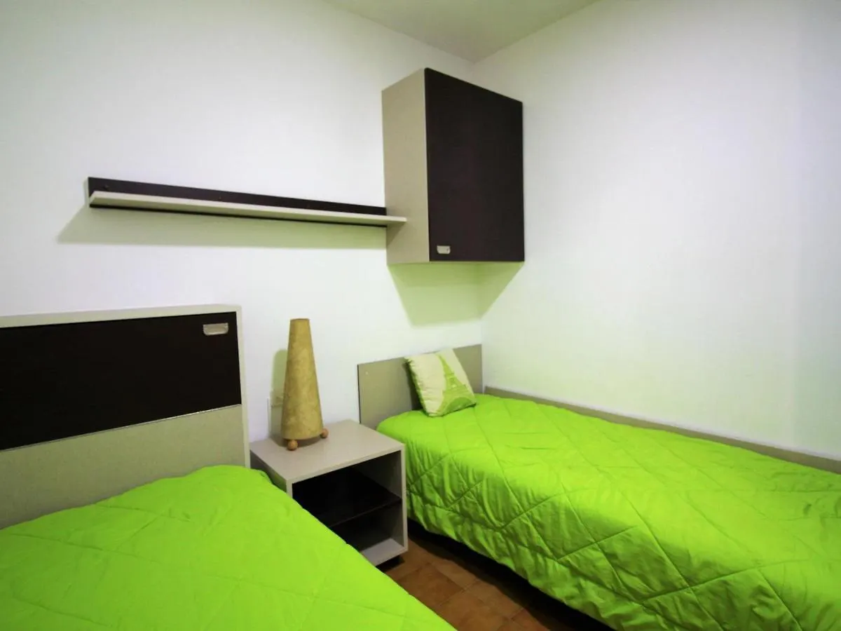 דירה Estudio Centrico Renovado Con Aire Acondicionado Y Balcon, Ideal Para 4 Personas En Roses - Es-258-48 ספרד